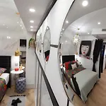 Apartament 'hedonist' *