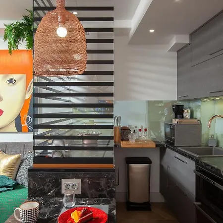 'hedonist' Apartment