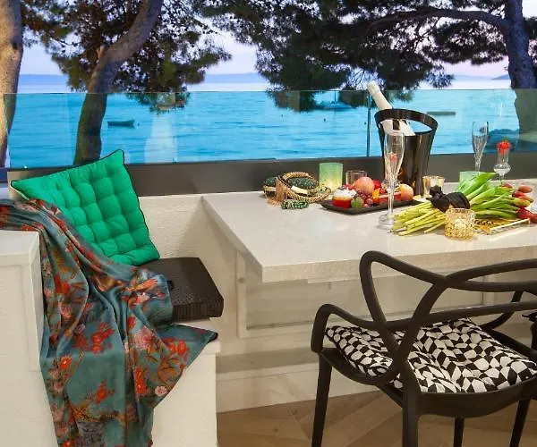 'hedonist' Μακάρσκα