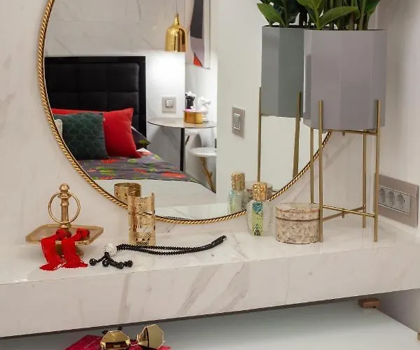 'hedonist' Apartman *