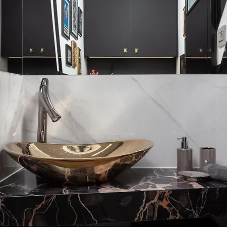 Daire 'hedonist' Makarska